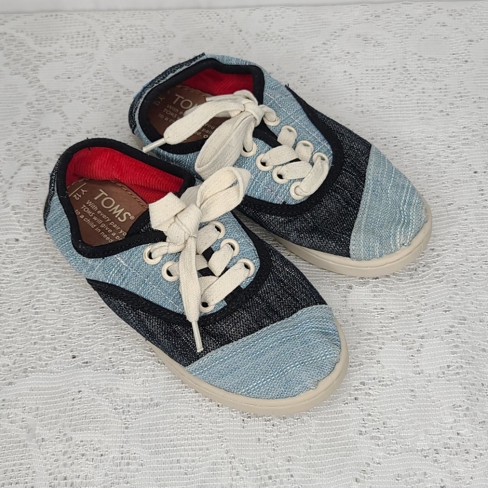 Toms denim jean lace up blue sneakers shoes sz 12Y